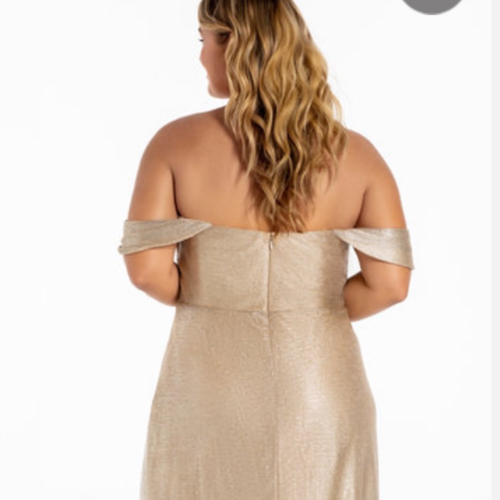 NWT Hayley Paige Bridesmaid Dress, #52002, Silver/Rose Liquid Metallic, size 22 - Picture 6 of 6